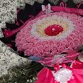 Buchet trandafiri satini multicolor
